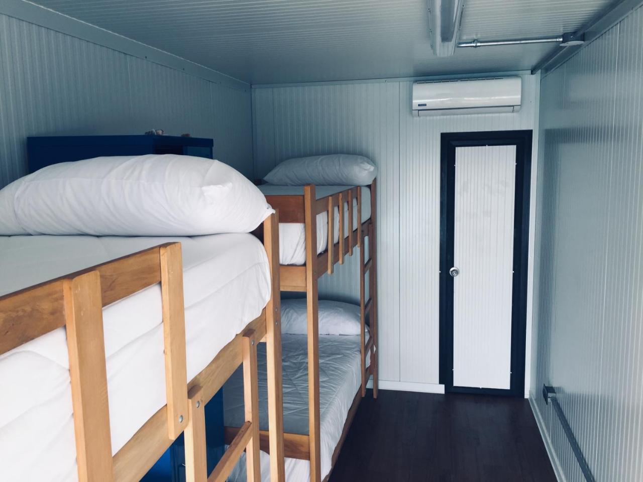 Surfari Punta Rocas Hostel Punta Negra Bagian luar foto